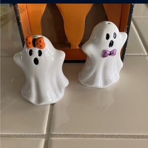 Ghost Salt & Pepper NWT